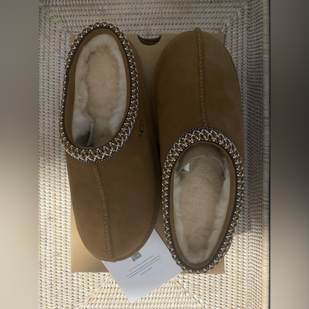 UGGS Chestnut Kids' K-Tasman II Embroidered Slipper NWT